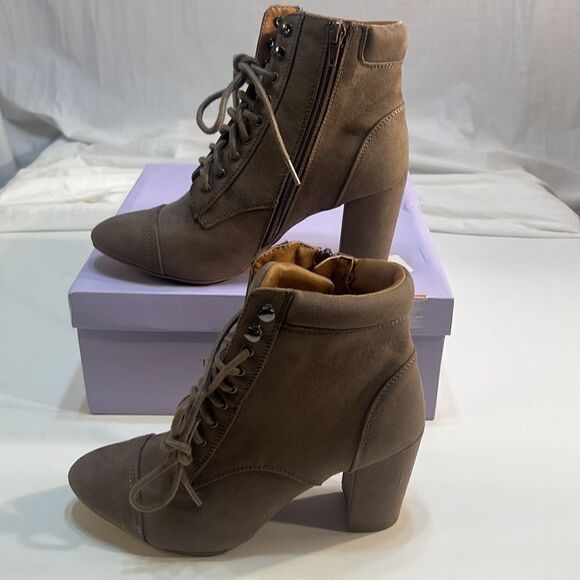 NWT Madden girl Justine lace up boot with full length zipper SZ-5.5 - Picture 4 of 11